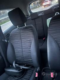 Auto Mazda 2 adatta anche a neopatentati