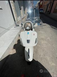 Vespa GTS 300 Super (2009)