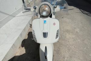 Vespa GTS 300 Super (2009)