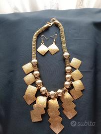 Set collana e orecchini stile etnico 