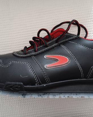 SCARPE ANTINFORTUNISTICHE COFRA