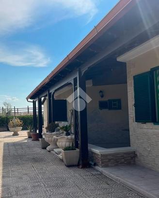 VILLA SINGOLA A MANFREDONIA