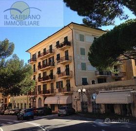 Appartamento di 115 m² con più di 5 locali a Recco