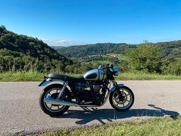 moto Triumph