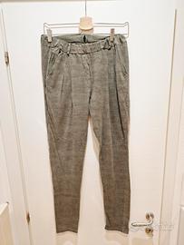 Pantaloni donna 