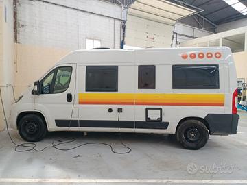 Camper Furgonato Peugeot Boxer 2.2 - Usato (2024)