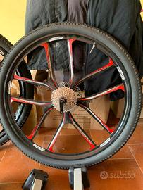 cerchi nuovi in lega di molibdeno27,5 con gomme nu