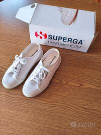 Scarpe superga