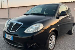 Lancia Y