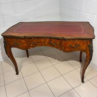 Scrivania stile diplomatico