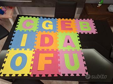 tappeto lettere puzzle