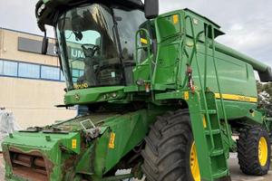 MIETITREBBIA JOHN DEERE T560I