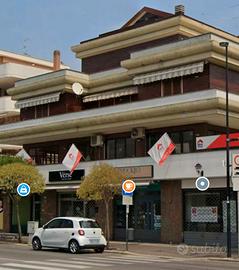 Negozio Via Roma 34 Pomezia Centro