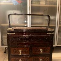 Antica scatola da sposa cinese