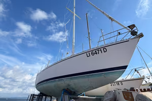 Barca a Vela con Motore ausiliario