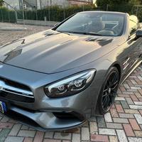 MERCEDES-BENZ SL 63 AMG Roadster V8