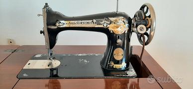 Macchina da cucire Singer antica primi del '900