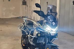 CF Moto 800 MT Touring 2022 13'000 Km