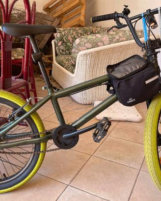 bicicletta BMX