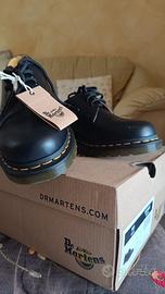 Dr Martens 1461 nere  N. 40 NUOVE CON CARTELLINO