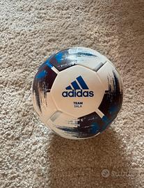 Pallone da calcio Adidas