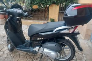 Scooter HONDA  SH 150