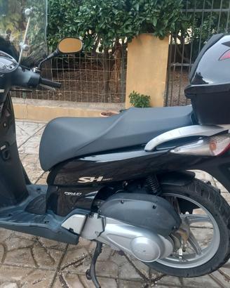 Scooter HONDA  SH 150