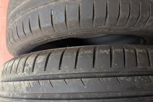 2 pneumatici dunlop 185 60 R 15