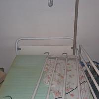 letto ortopedico elettrico per lunga degenza 