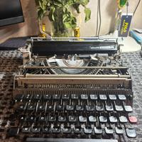 Macchina da scrivere Olivetti Lettera DL per cambi