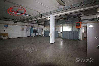 Immobile di 550 m² con 1 locale a Laterina Pergine