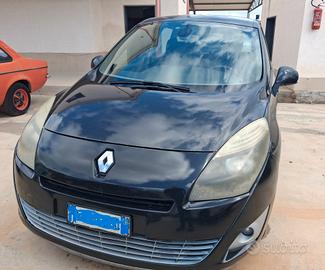 Ricambi RENAULT SCENIC III 1.5dCi motore K9K Conti