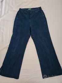 Abbigliamento premaman (5 pantaloni e 1 abito)