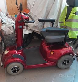 Scooter elettrico per anziani e disabili