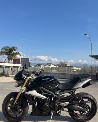 Triumph street triple 675