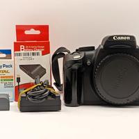 Canon EOS 350D fotocamera digitale con accessori
