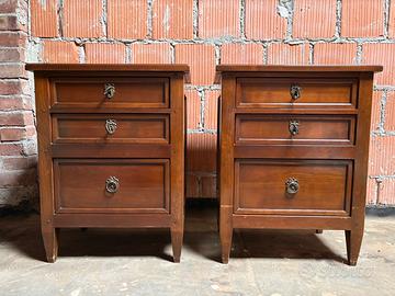 Comodini vintage in legno massiccio Arca Treviso