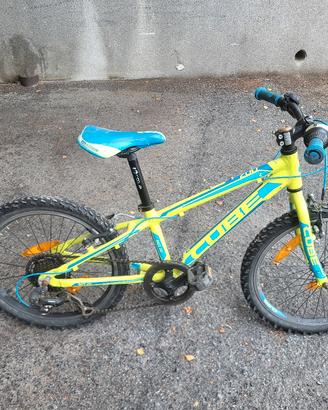 bicicletta cube 20 