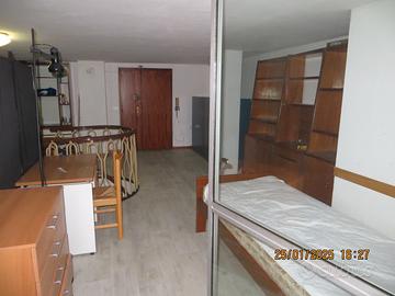 Per studente- 1 posto letto in una doppia di 60 mq