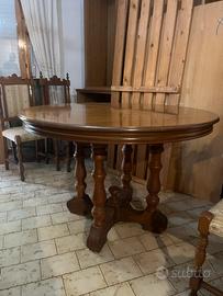 Tavolo tondo allungabile -disponibile per 2 giorni