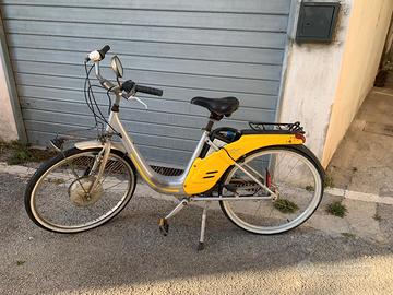 Bicicletta elettrica Piaggio Albatros