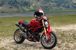 Ducati Monster 1100S
