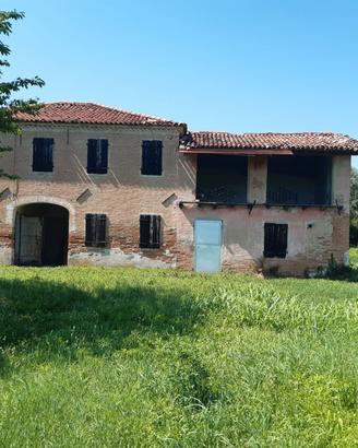 Periferia di ve-favaro veneto rustico con terreno