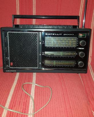 Radio Grundig Satellit 2000