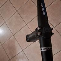 manubrio e attacco mtb