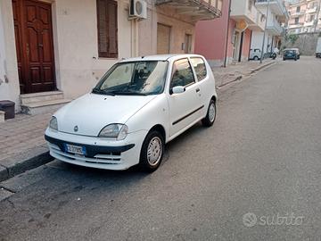 Fiat 600 del 2001