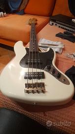 Fender jazz bass Modern player 2011