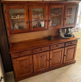 Credenza / vetrinetta/ cristalliera in legno