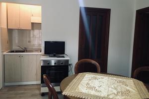 Trilocale con piccolo giardino