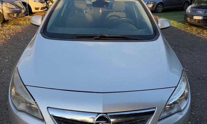 Opel Astra versione cosmo